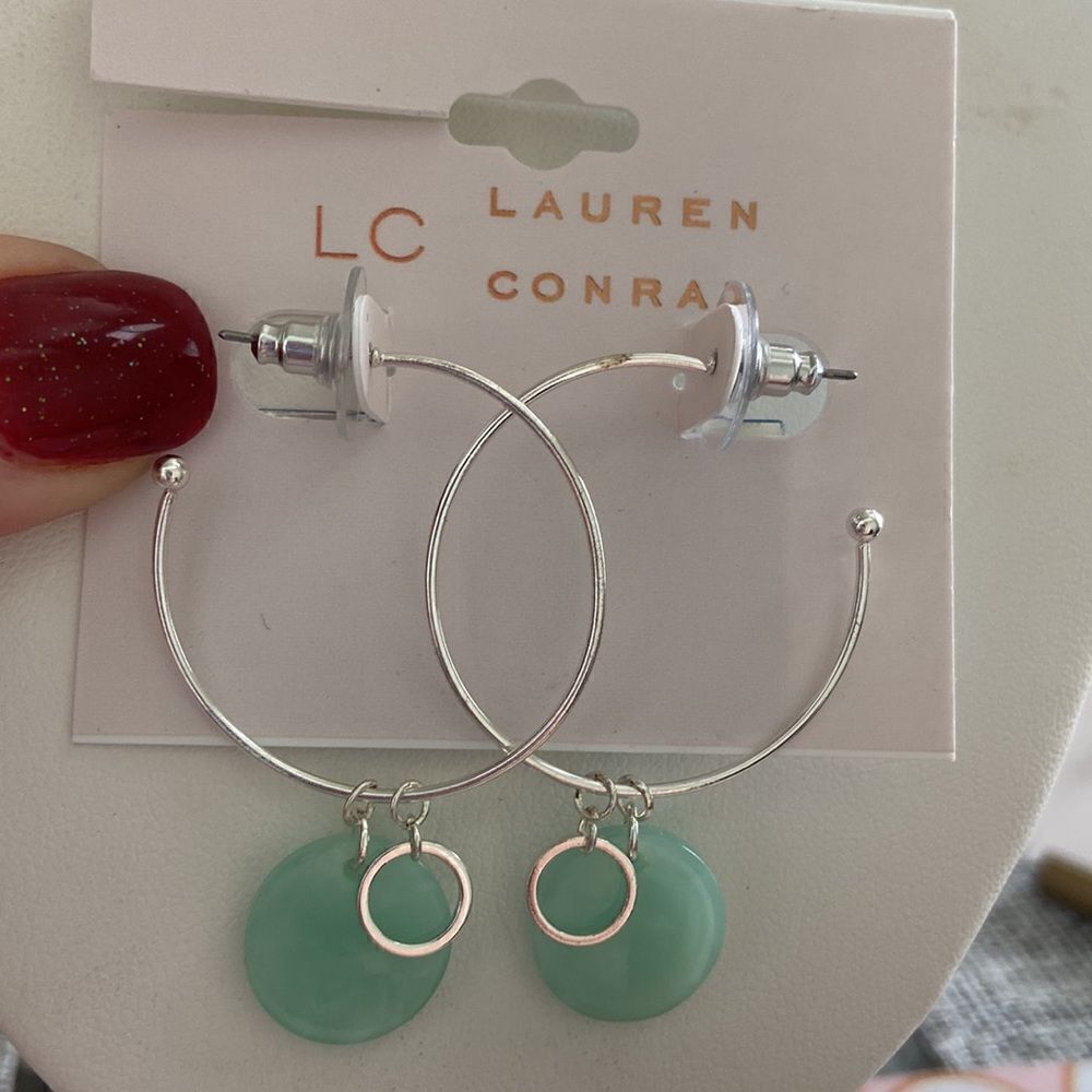 Lauren Conrad Silver Loop with stone - mint color NWT